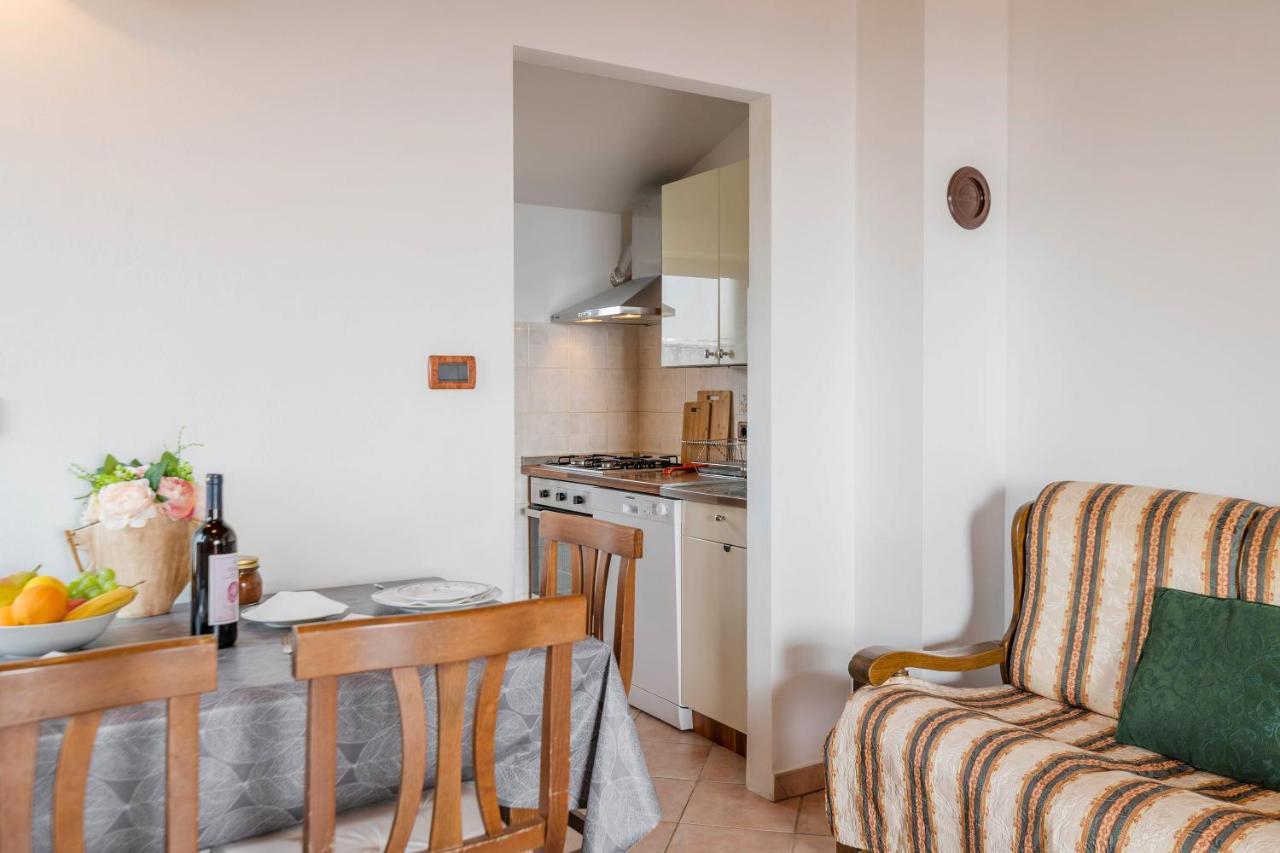 Villa Margerita With Private Pool, Yard And Parking Kaštelir エクステリア 写真
