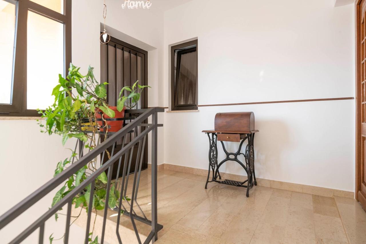 Villa Margerita With Private Pool, Yard And Parking Kaštelir エクステリア 写真